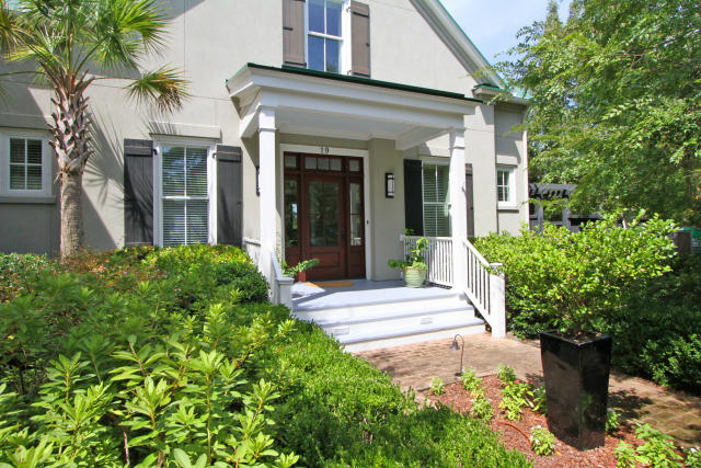 19 Isle Of Hope Road Mount Pleasant, SC 29464 - Photo 6 of 46 19 Isle of Hope (35)0035