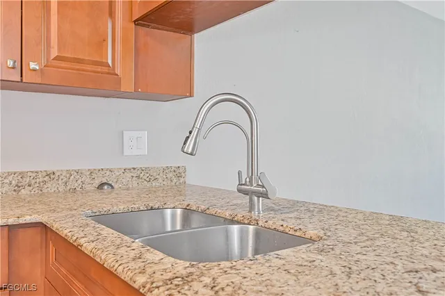 $1,095 | 606 Gerald Avenue, Unit 115, Lehigh Acres, FL 33936