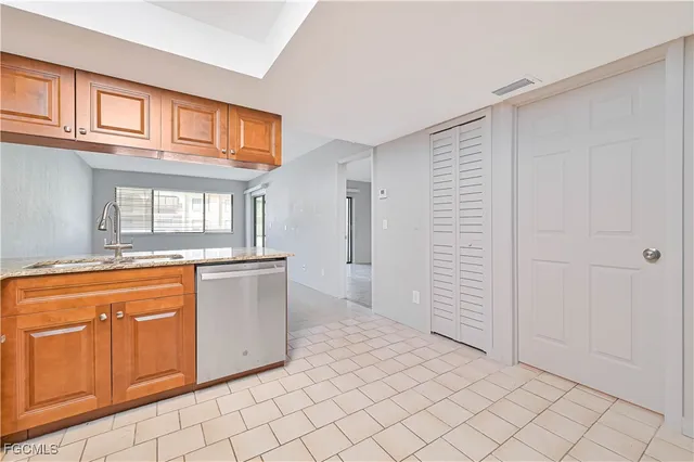 $1,095 | 606 Gerald Avenue, Unit 115, Lehigh Acres, FL 33936