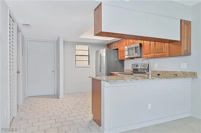 $1,095 | 606 Gerald Avenue, Unit 115, Lehigh Acres, FL 33936