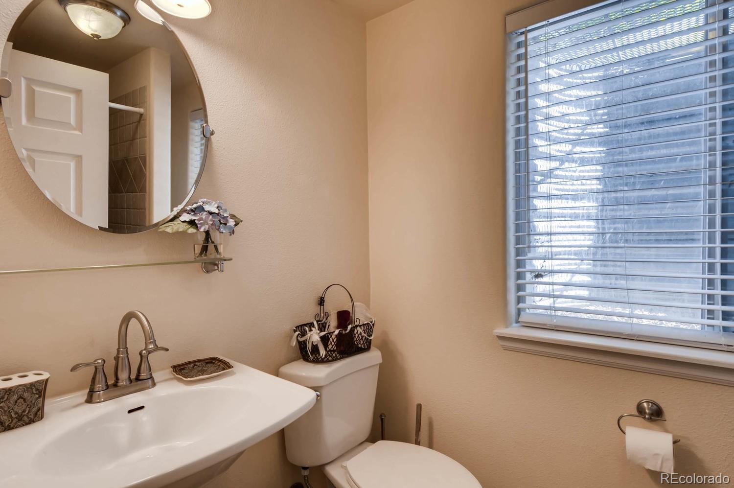 9921 Silver Maple Road Highlands Ranch, CO 80129 - Photo 28 of 35 Gallery Image 28