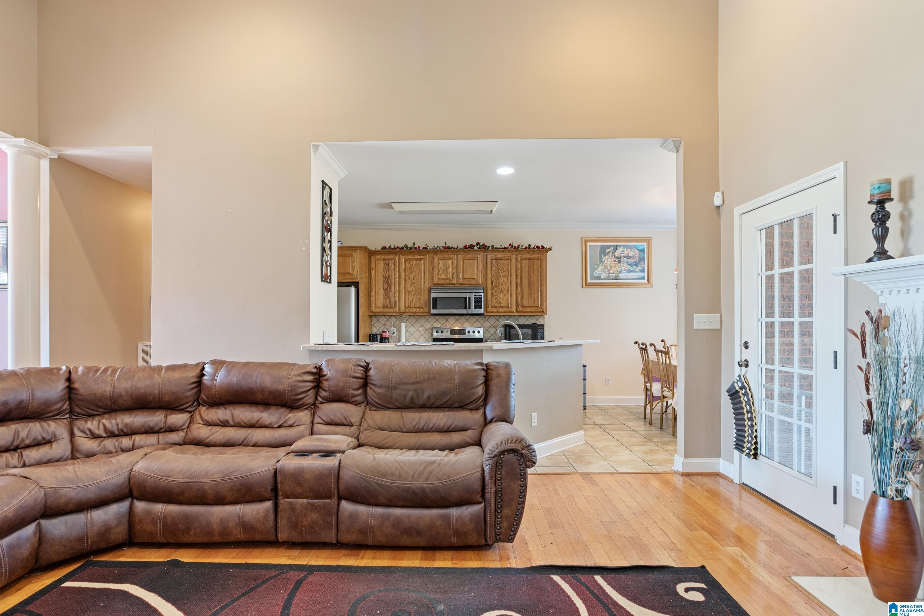 449 Covenant Circle Bessemer, AL 35023 - Photo 7 of 44