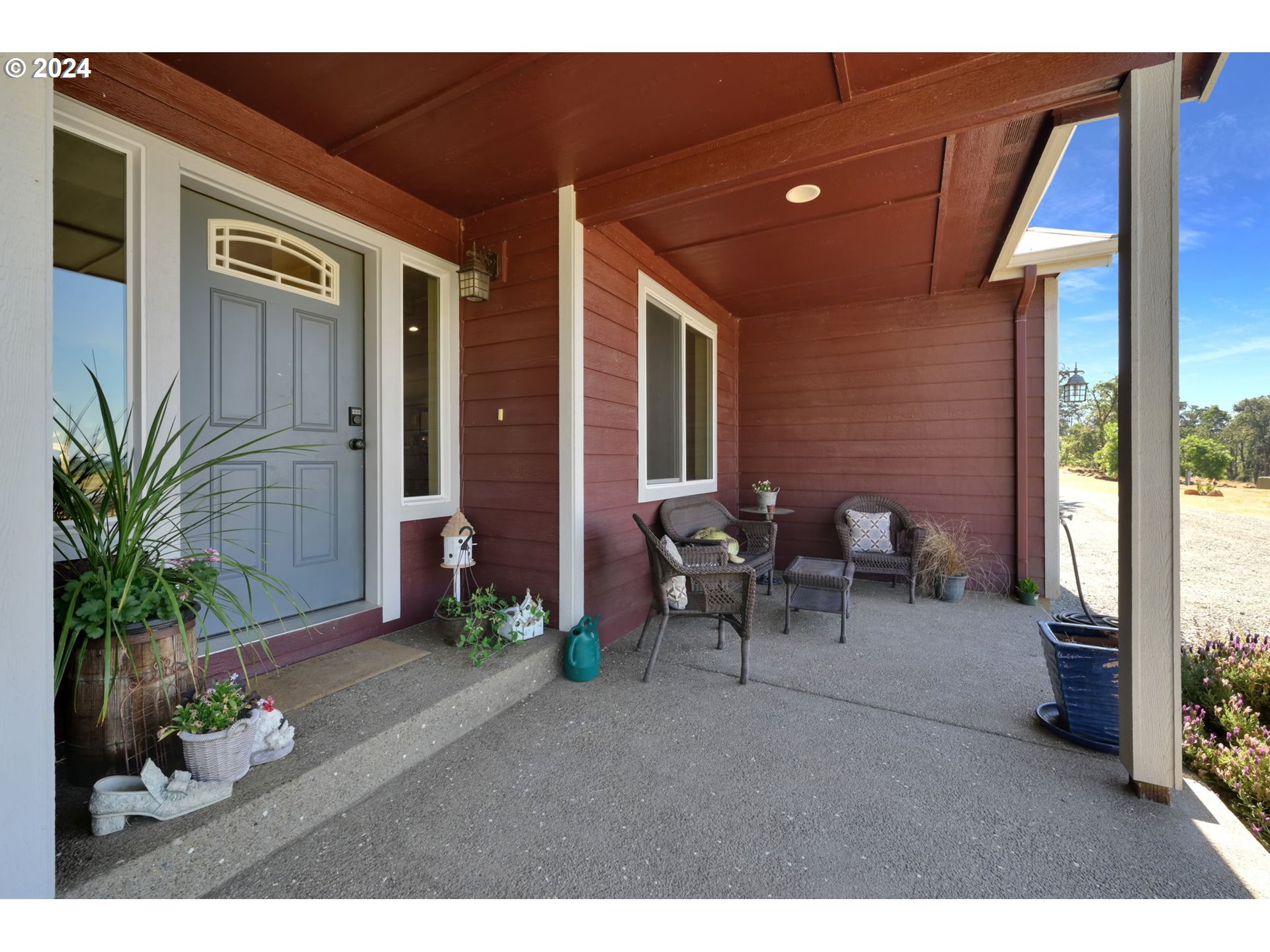 33320 Bryant Road Creswell, OR 97426 - Photo 3 of 48 Porch