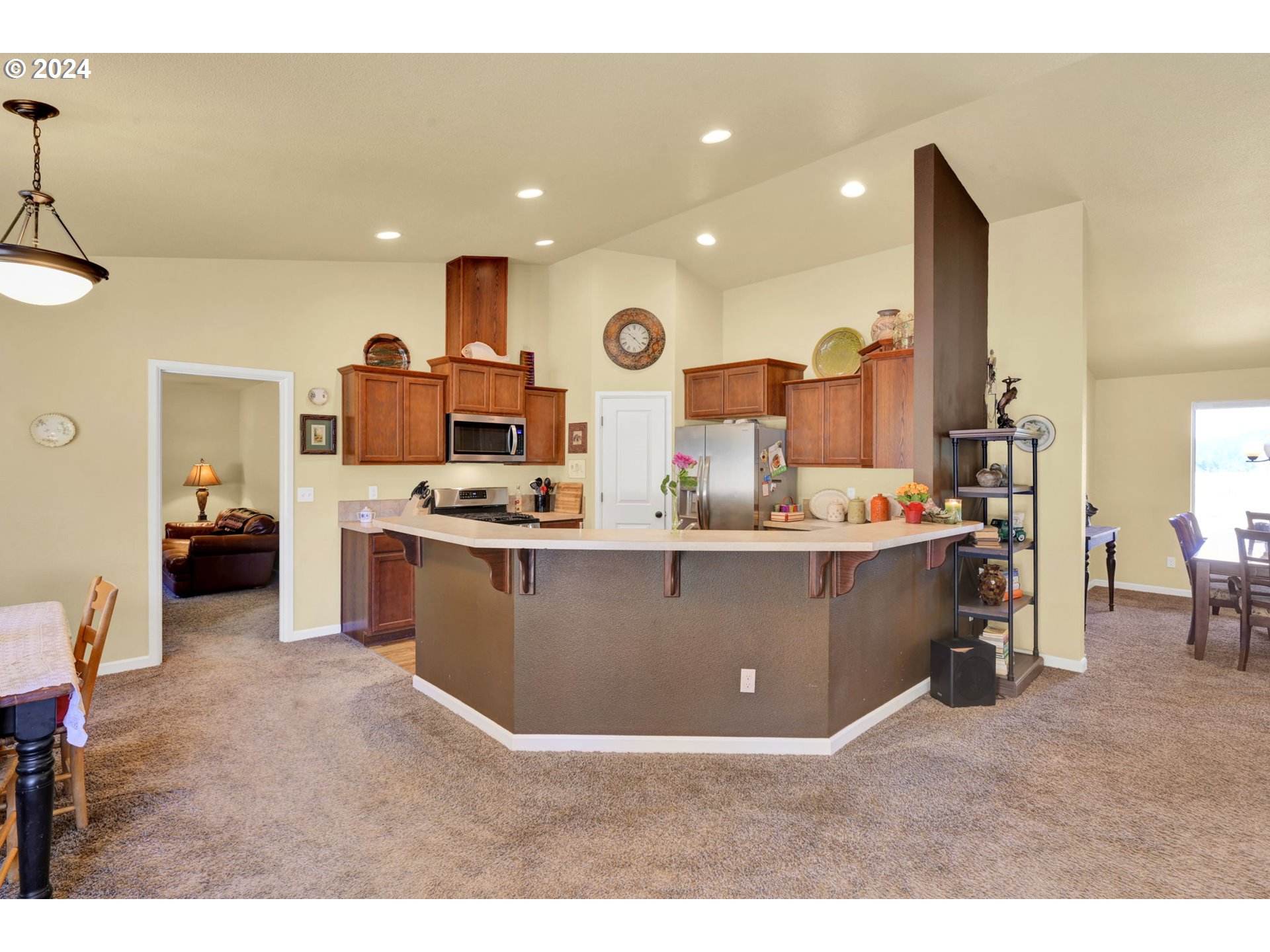 33320 Bryant Road Creswell, OR 97426 - Photo 7 of 48 Kitchen