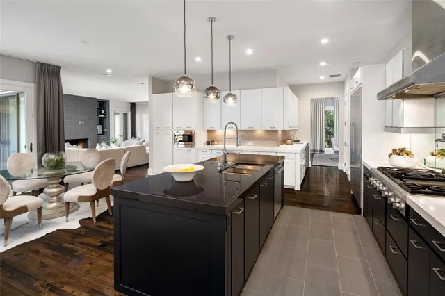 $2,995,000 | 5811 Meletio Lane, Dallas, TX 75230