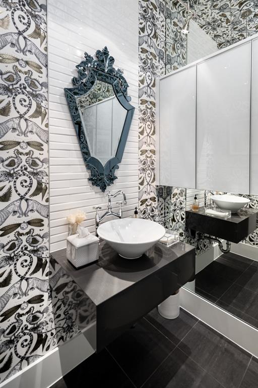 5811 Meletio Lane Dallas, TX 75230 - Photo 16 of 31 a view of a outdoor space with lounge chair