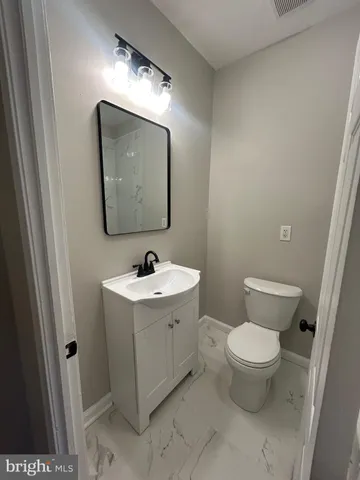 $1,350 | 512 North Curley Street, Baltimore, MD 21205