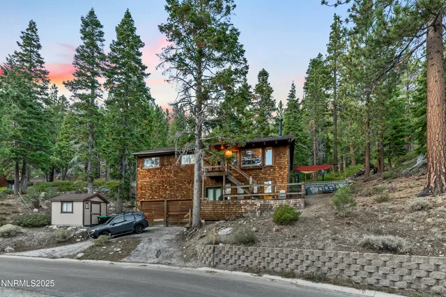 $840,000 | 349 Maryanne Drive, Stateline, NV 89449