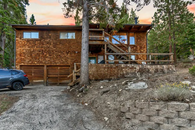 $840,000 | 349 Maryanne Drive, Stateline, NV 89449