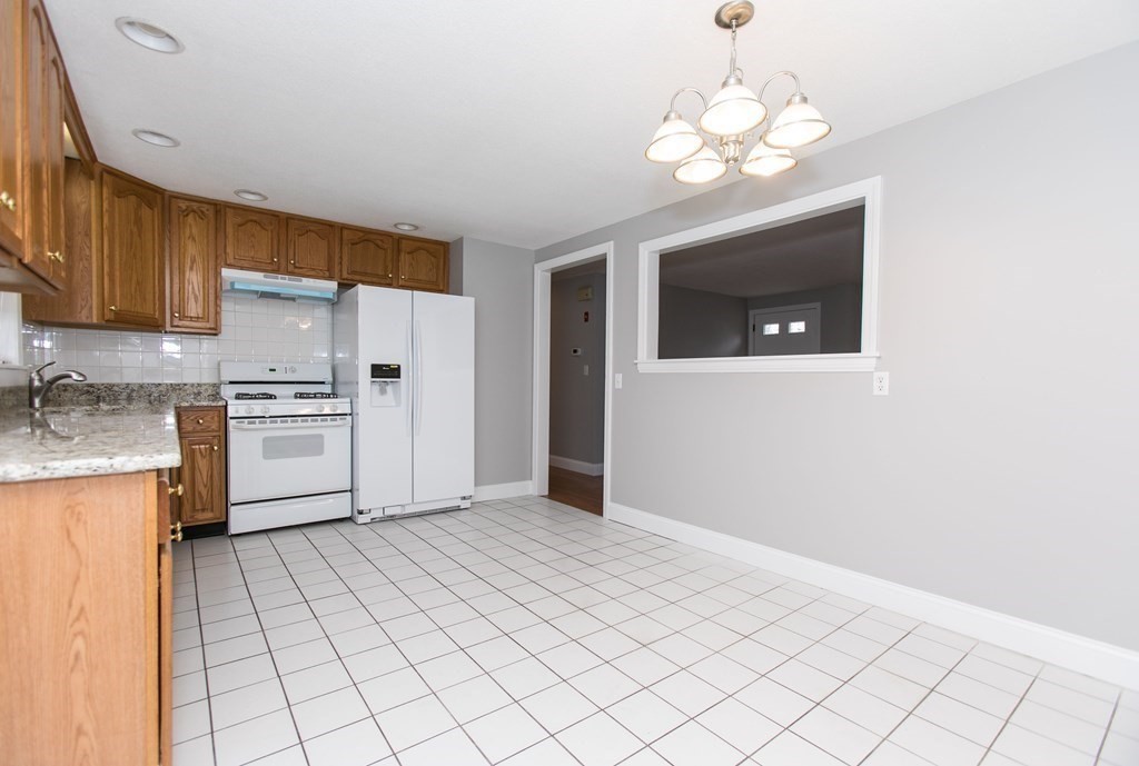 5 Calvin Road North Attleboro, MA 02760 - Photo 4 of 13 Gallery Image 4