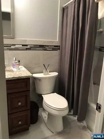 $2,550 | 34 Willow Wood Court, Unit 1, East Rutherford, NJ 07073