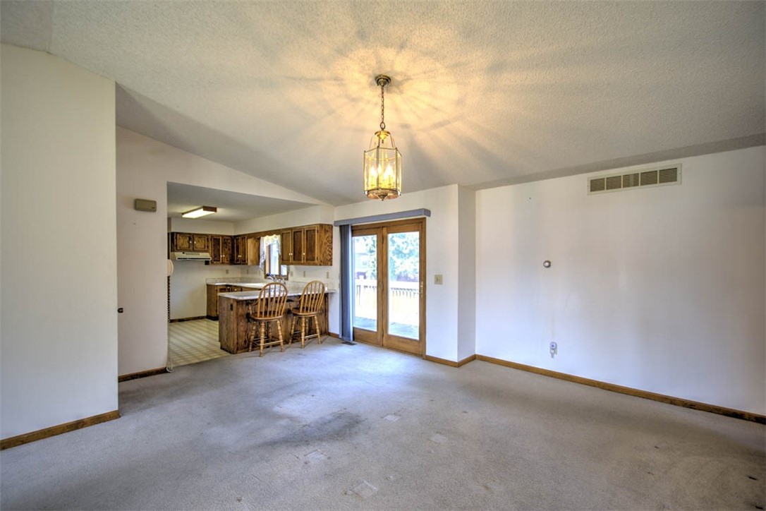 2186 Barding Avenue Decatur, IL 62526 - Photo 9 of 31