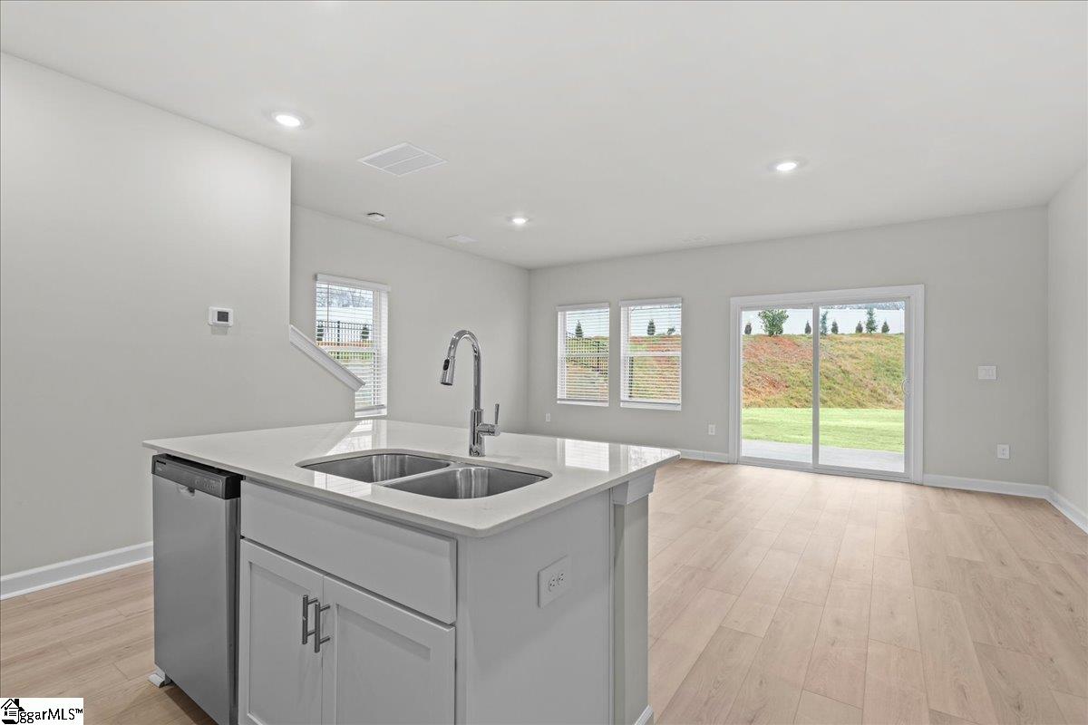 105 Kerwin Court Greer, SC 29651 - Photo 11 of 35