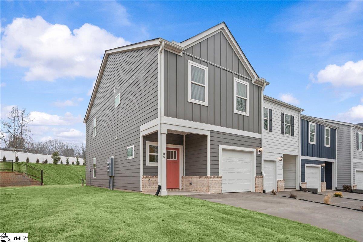 105 Kerwin Court Greer, SC 29651 - Photo 2 of 35