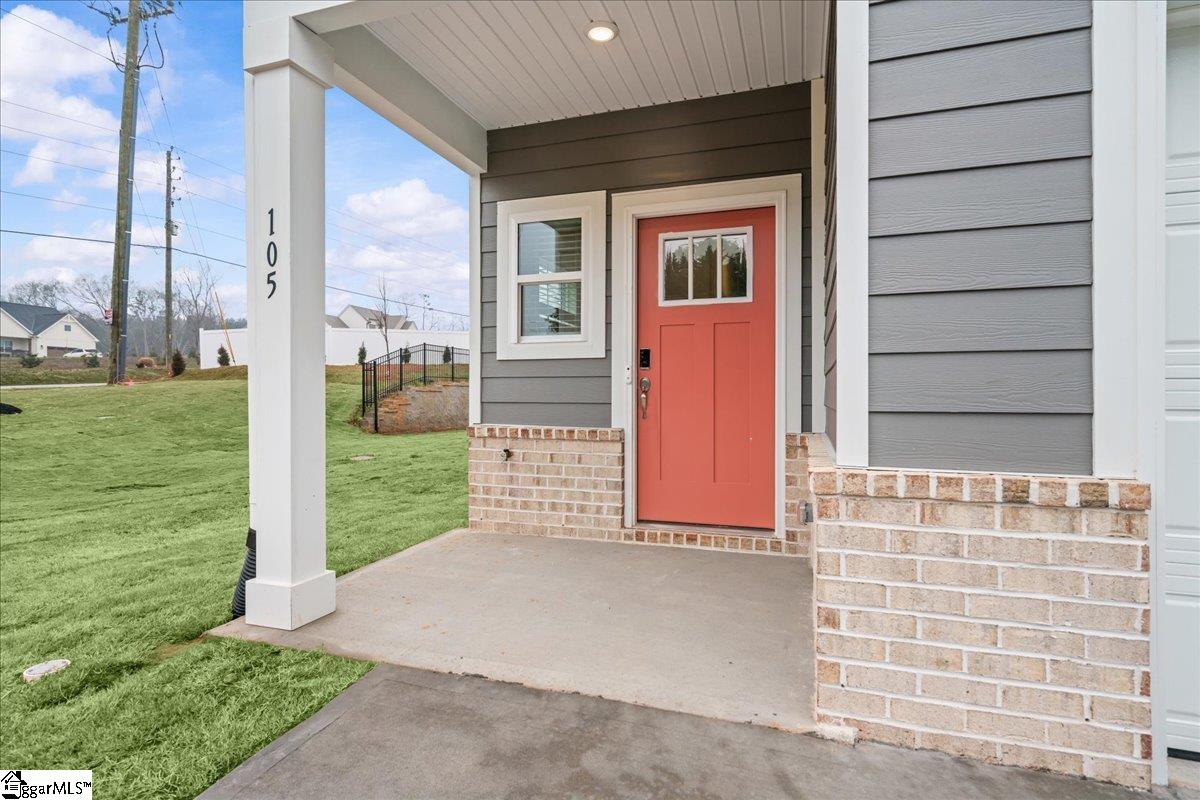 105 Kerwin Court Greer, SC 29651 - Photo 4 of 35
