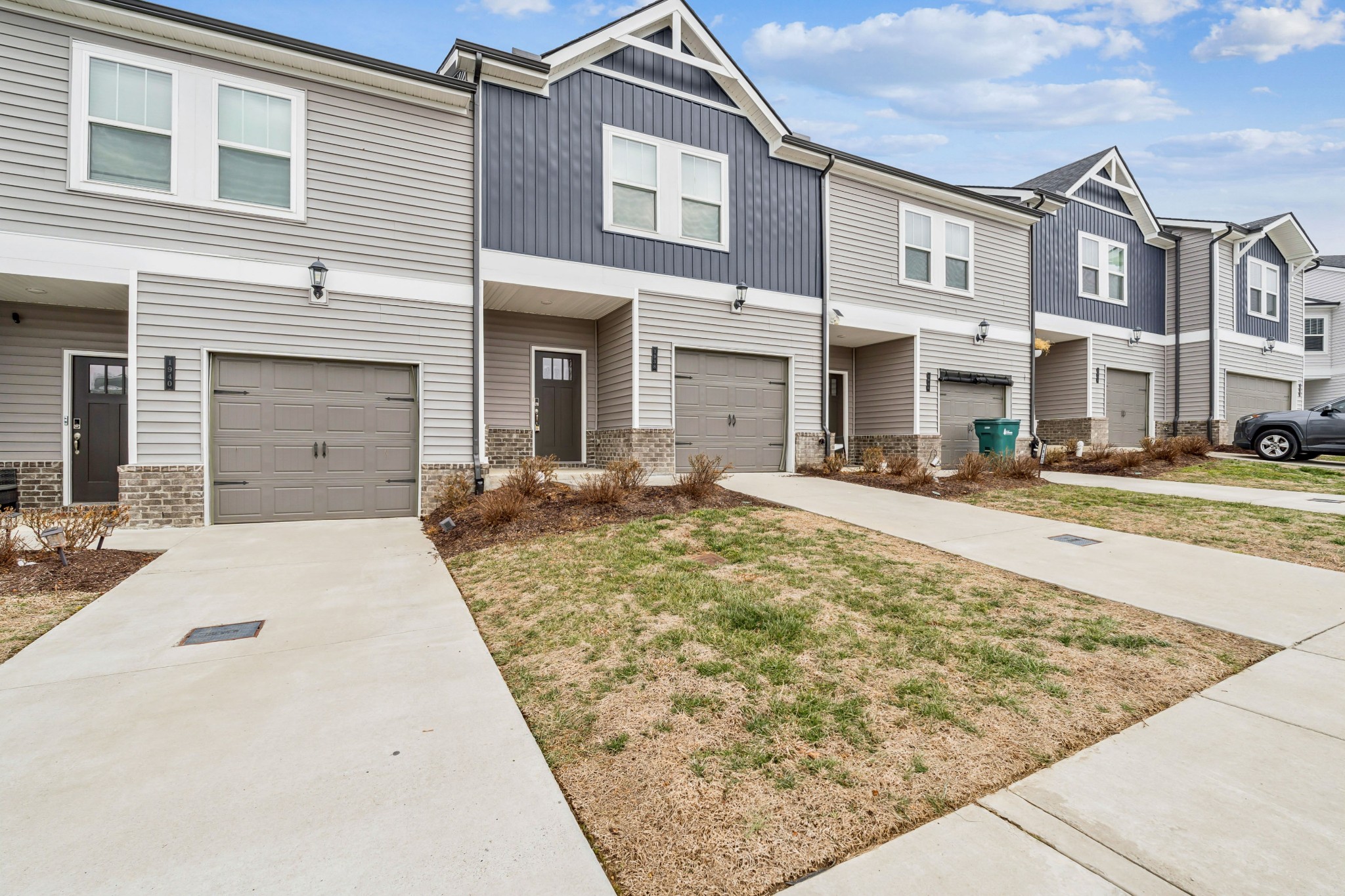 1938 Cascade Court Lebanon, TN 37087 - Photo 2 of 36