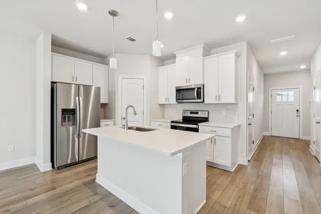 $2,000 | 1938 Cascade Court, Lebanon, TN 37087