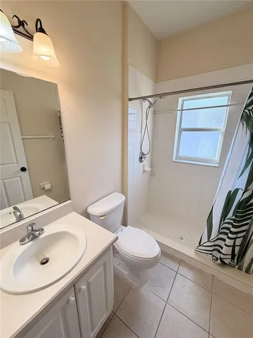 $1,850 | 10 Westfield Lane, Palm Coast, FL 32164