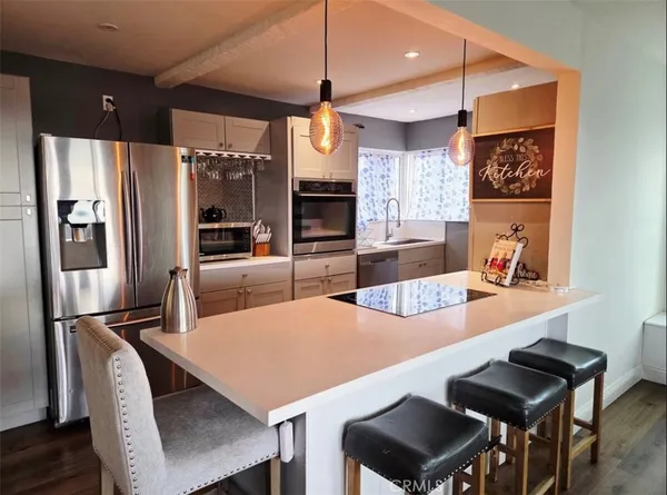 $3,950 | 12221 Circula Panorama Place, North Tustin, CA 92705