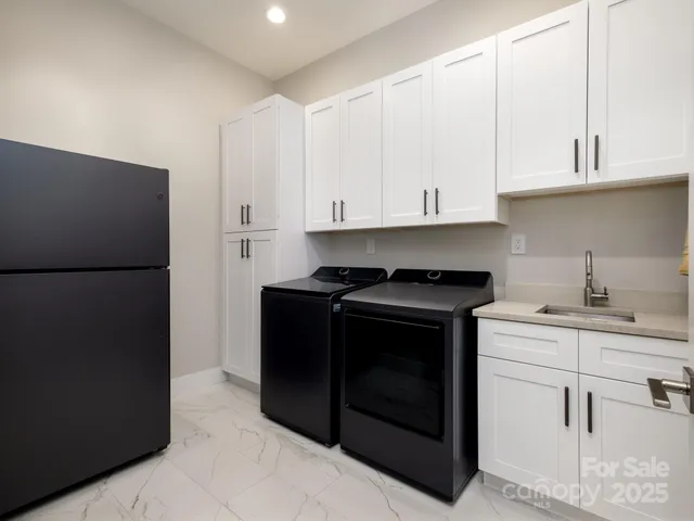 $1,375,000 | 422 Ascension Valley, Horse Shoe, NC 28742