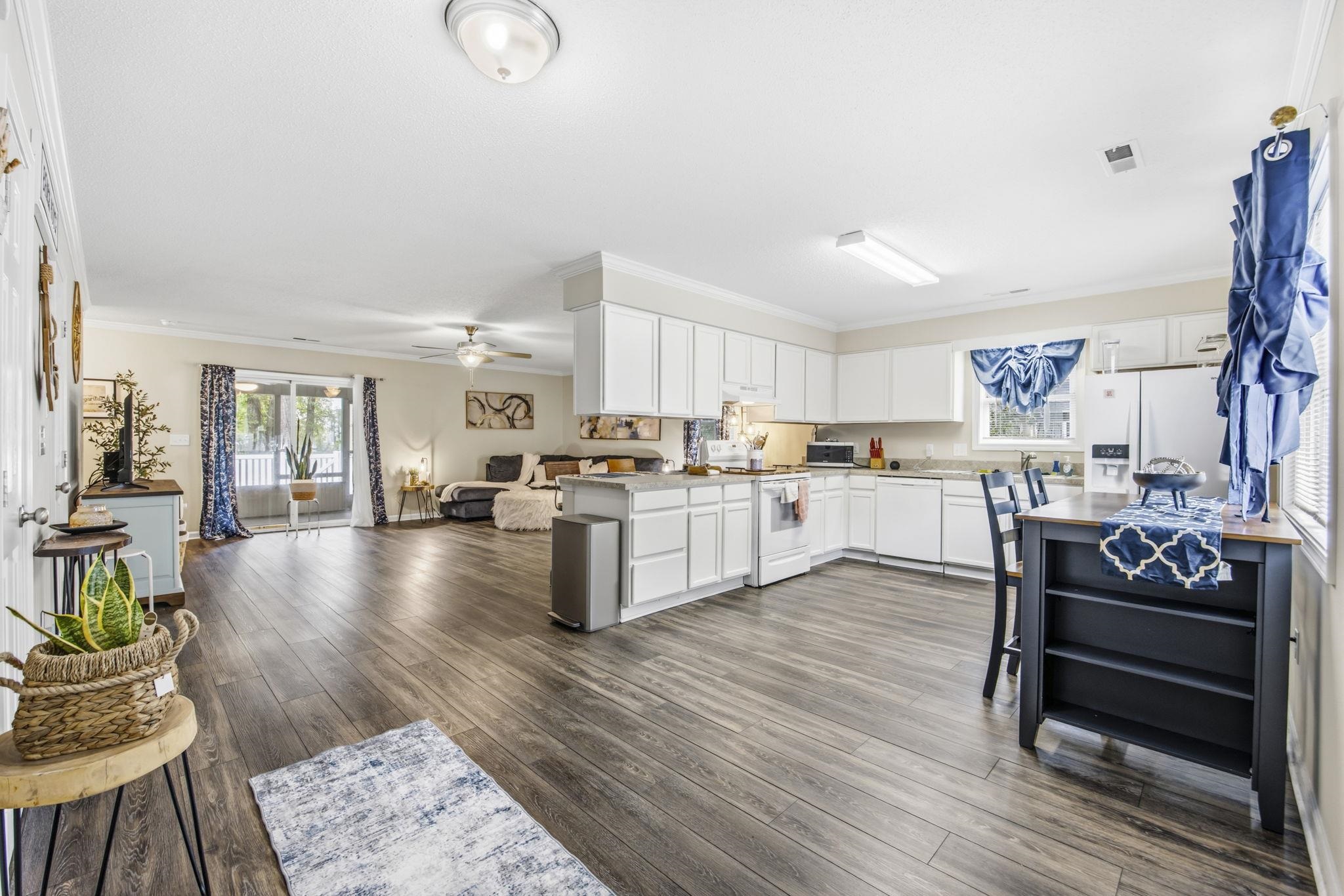 4604 Lomax Court, Unit 7D Murrells Inlet, SC 29576 - Photo 8 of 40 Gallery Image 8