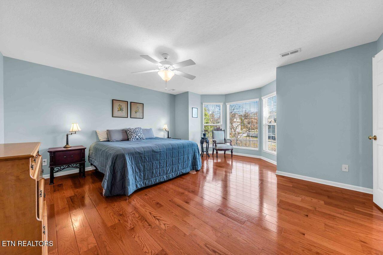 520 Spring Branch Lane Knoxville, TN 37934 - Photo 17 of 33 Primary Bedroom