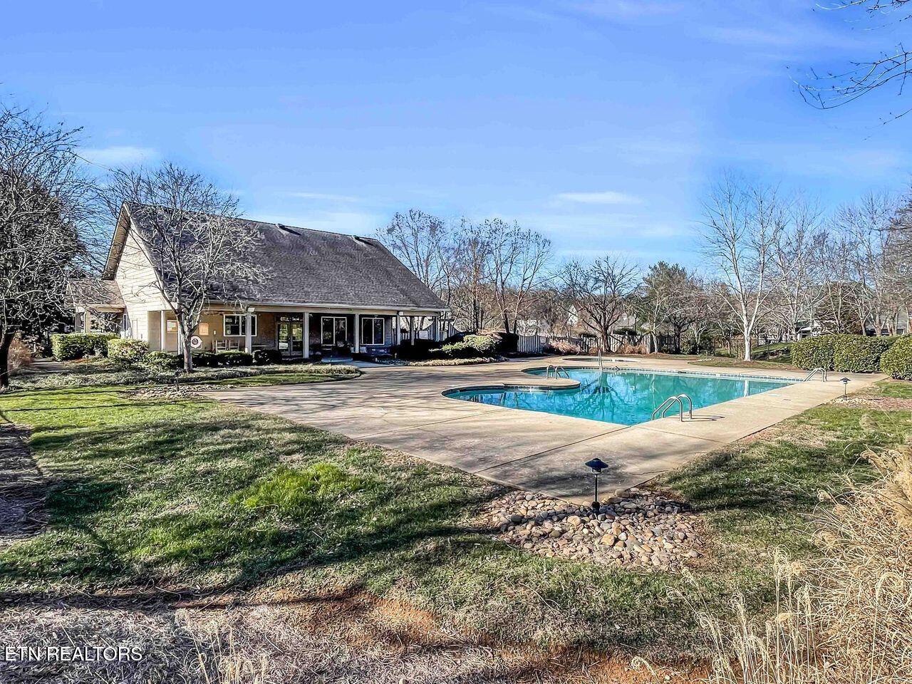 520 Spring Branch Lane Knoxville, TN 37934 - Photo 33 of 33 Clubhouse & Pool