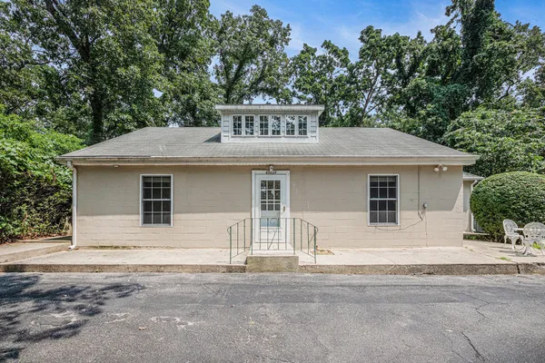 $539,900 | 49209 Howard Avenue, New Buffalo, MI 49117