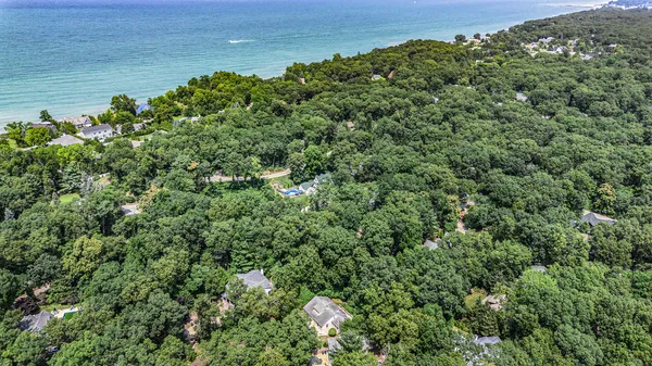 $539,900 | 49209 Howard Avenue, New Buffalo, MI 49117