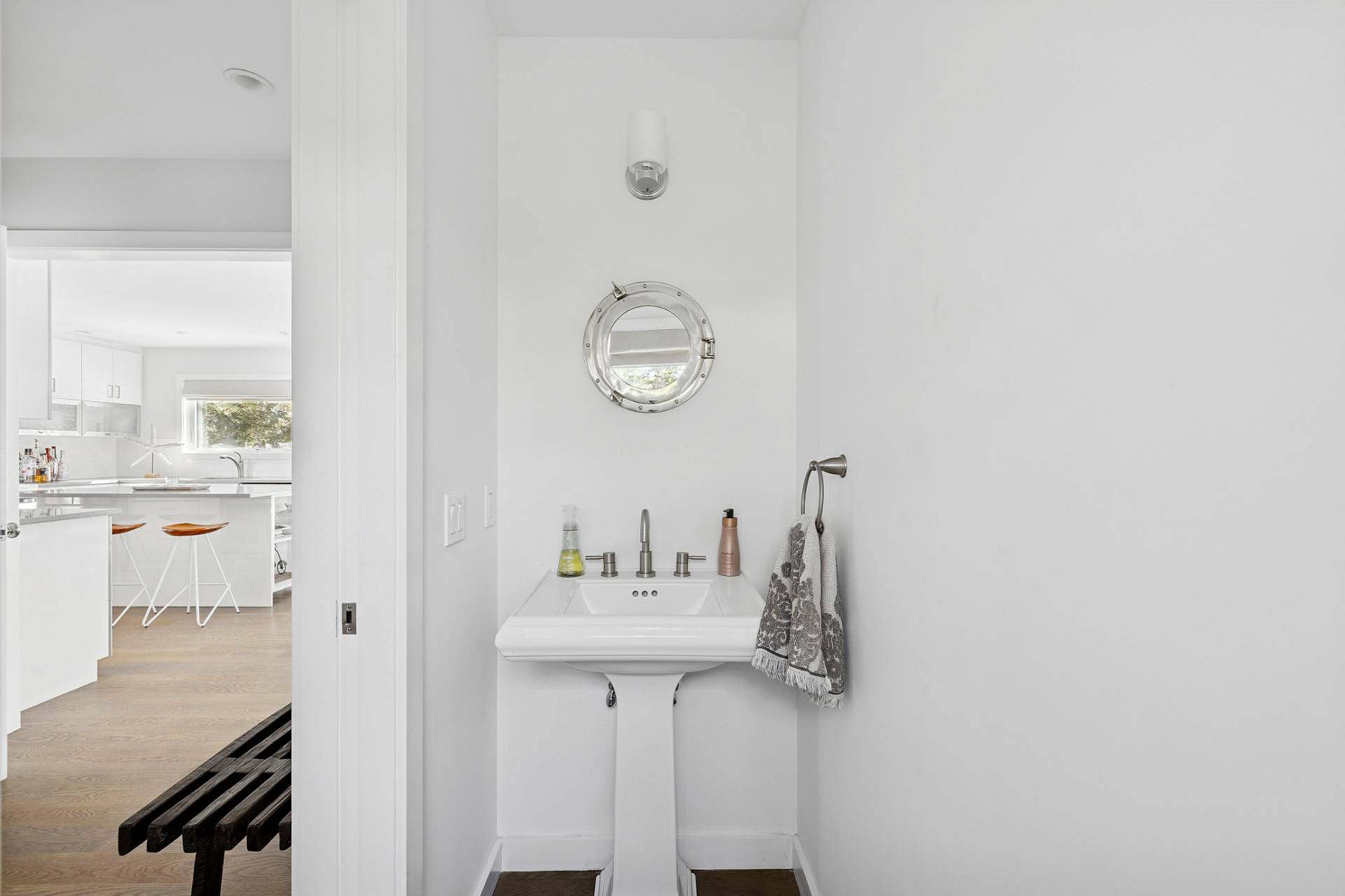 16 Roosevelt Road Montauk, NY 11954 - Photo 11 of 24