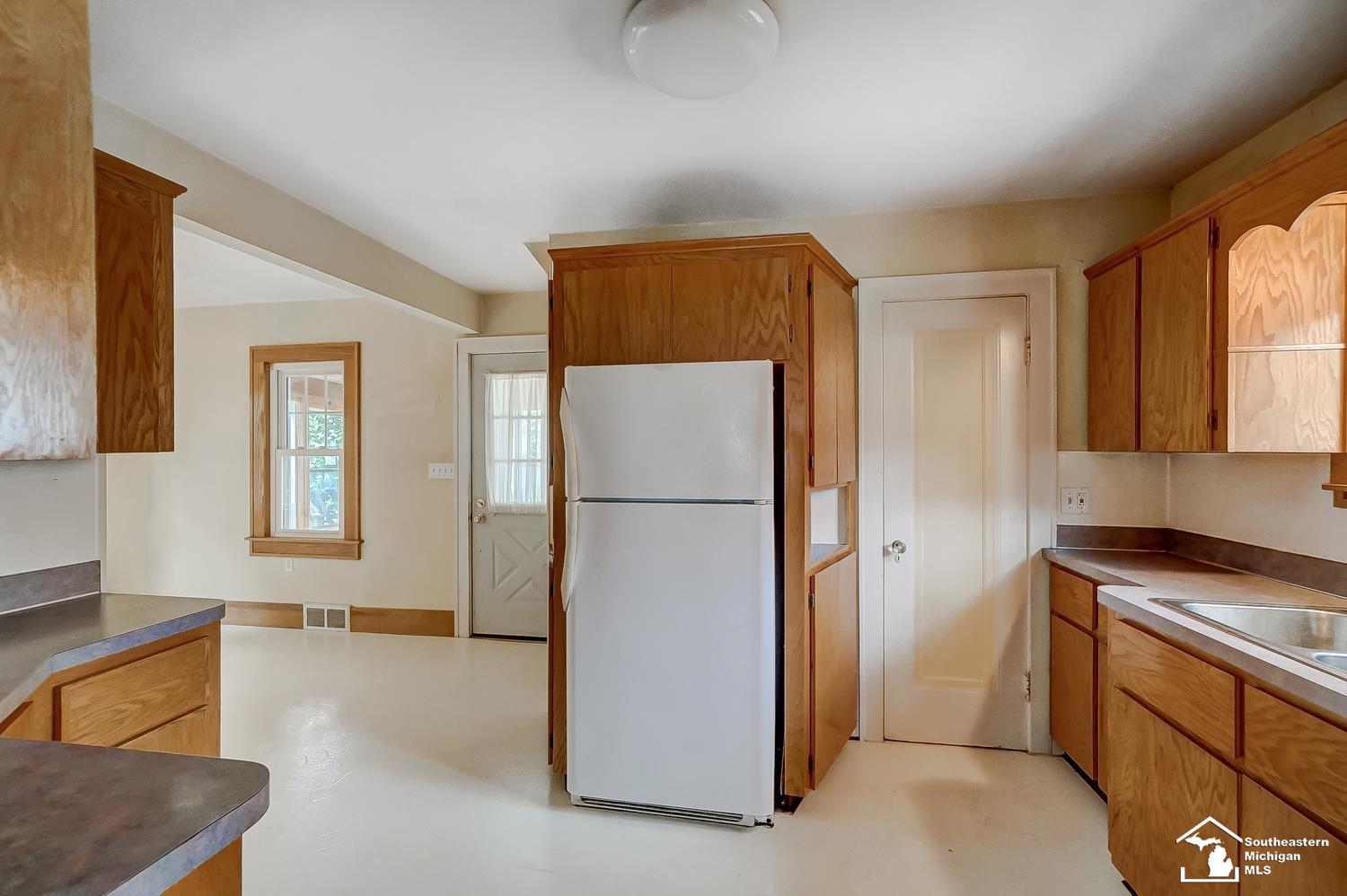 3181 North Custer Road Monroe, MI 48162 - Photo 12 of 36