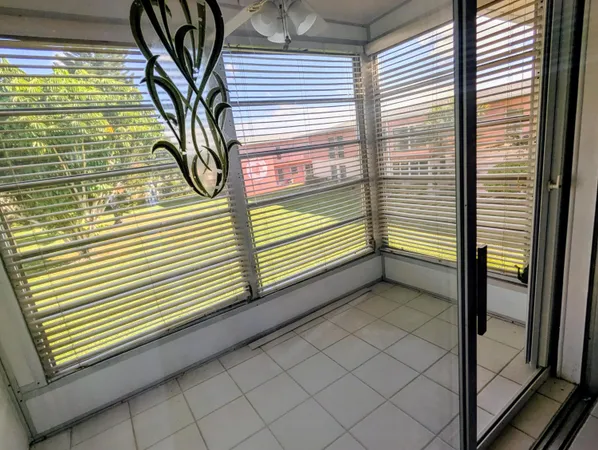 $2,000 | 2 Golfs Edge, Unit D, West Palm Beach, FL 33417