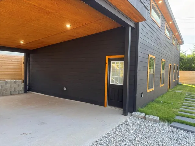 $1,700 | 2806 Beechwood Street, Granbury, TX 76048