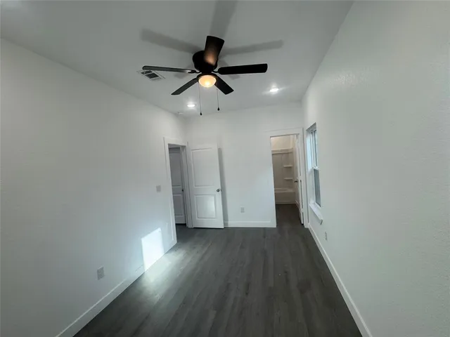 $1,700 | 2806 Beechwood Street, Granbury, TX 76048