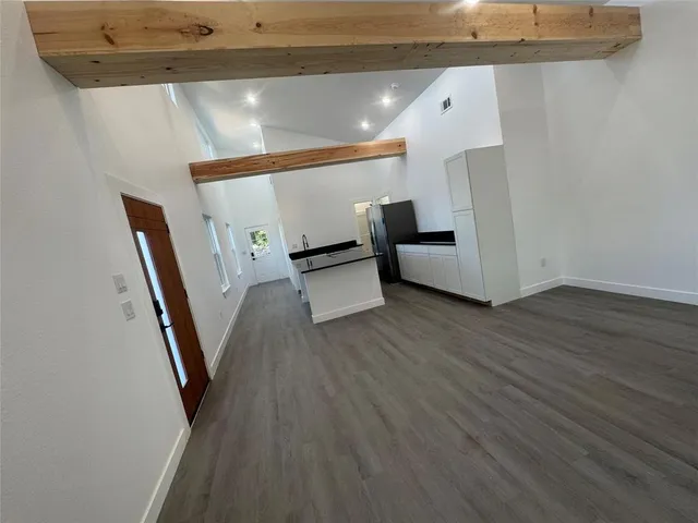 $1,700 | 2806 Beechwood Street, Granbury, TX 76048