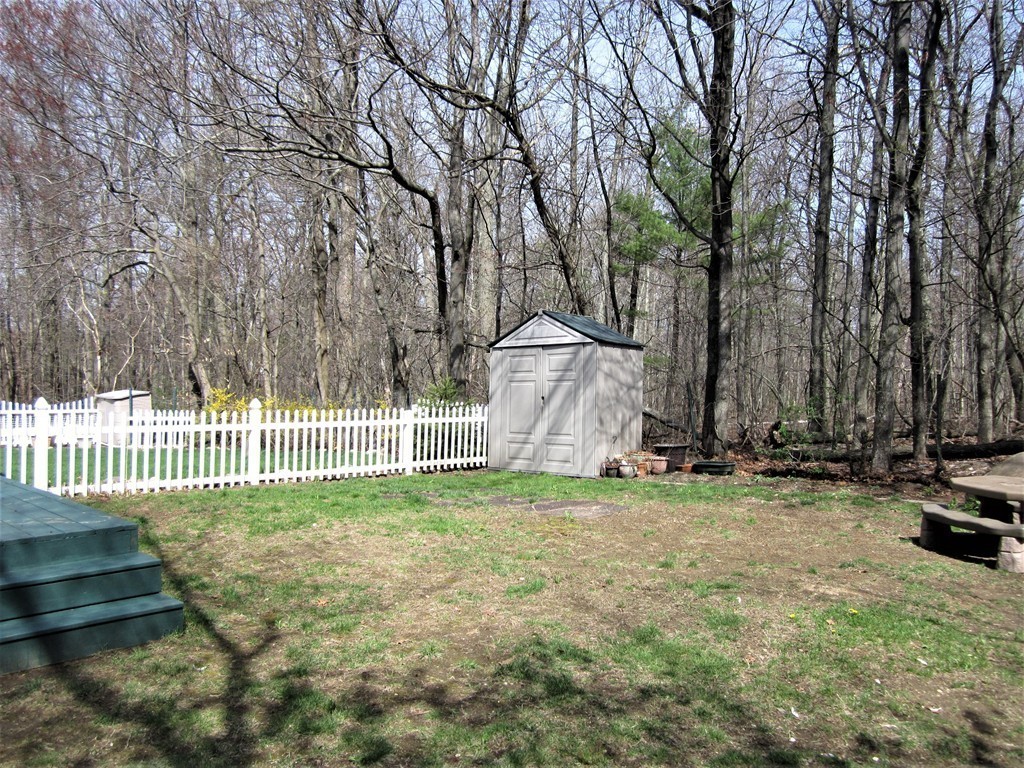 37 Santoro Road Worcester, MA 01606 - Photo 20 of 21 Gallery Image 20