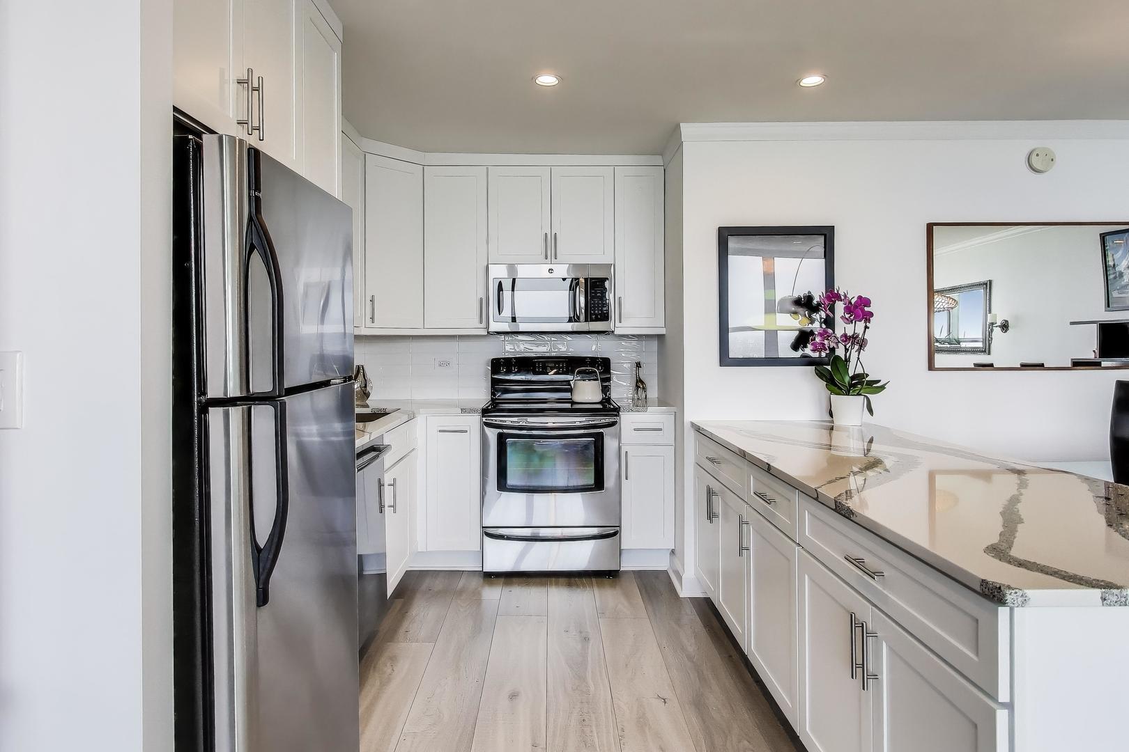 655 West Irving Park Road, Unit 5506 Chicago, IL 60613 - Photo 13 of 29 Gallery Image 13