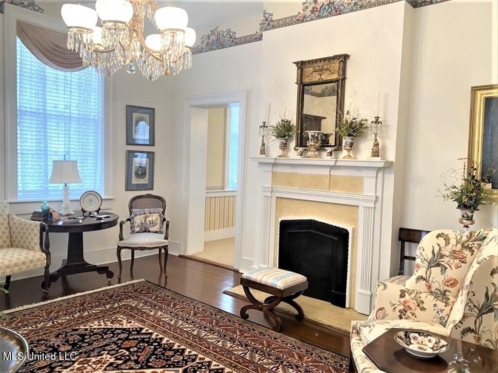 707 State Street, Unit 705 Natchez, MS 39120 - Photo 15 of 59 20250008_17.jpg 707 15