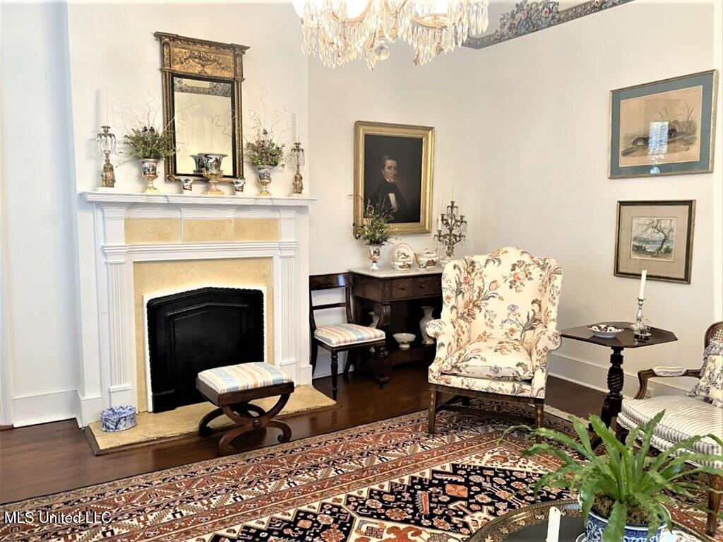 707 State Street, Unit 705 Natchez, MS 39120 - Photo 16 of 59 20250008_11.jpg 707 16