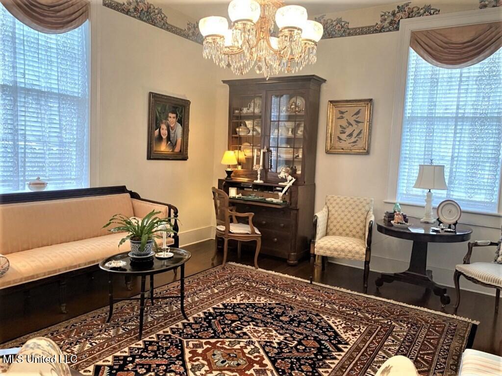 707 State Street, Unit 705 Natchez, MS 39120 - Photo 19 of 59 20250008_46.jpg 707 19