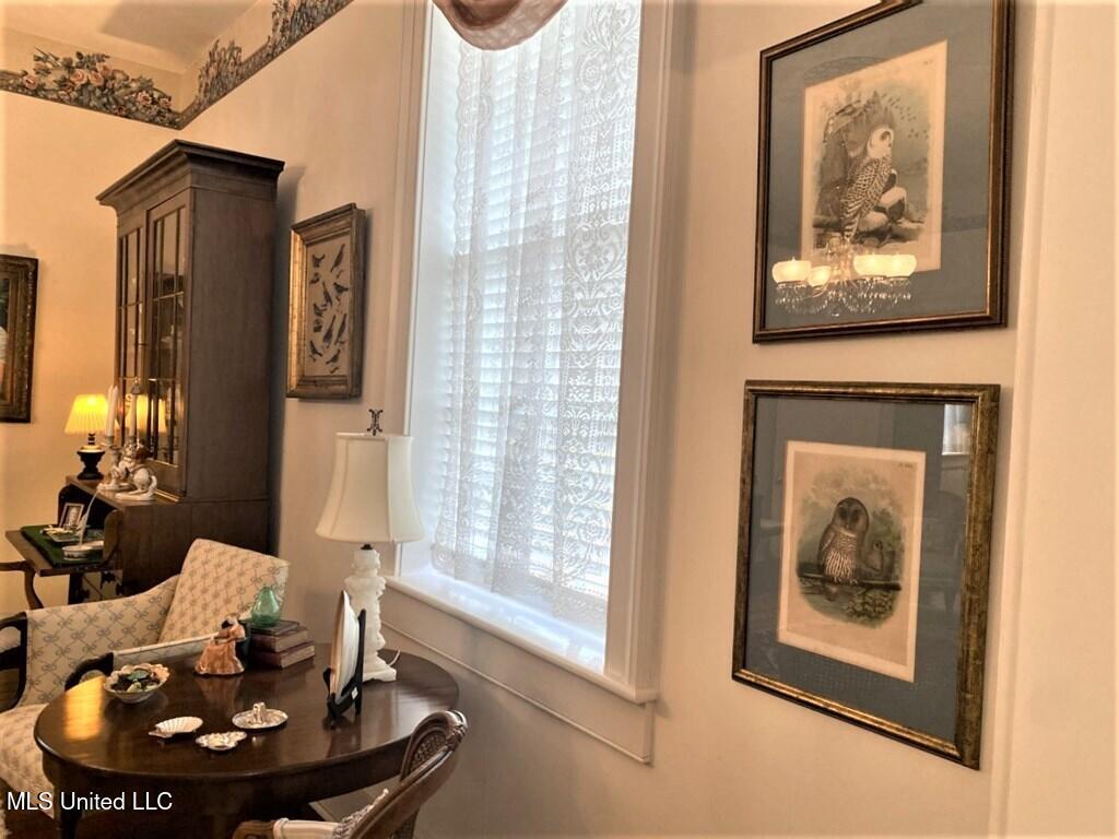 707 State Street, Unit 705 Natchez, MS 39120 - Photo 20 of 59 20250008_61.jpg 707 20