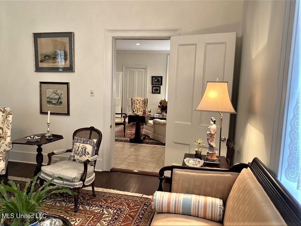 707 State Street, Unit 705 Natchez, MS 39120 - Photo 21 of 59 20250008_12.jpg 707 21