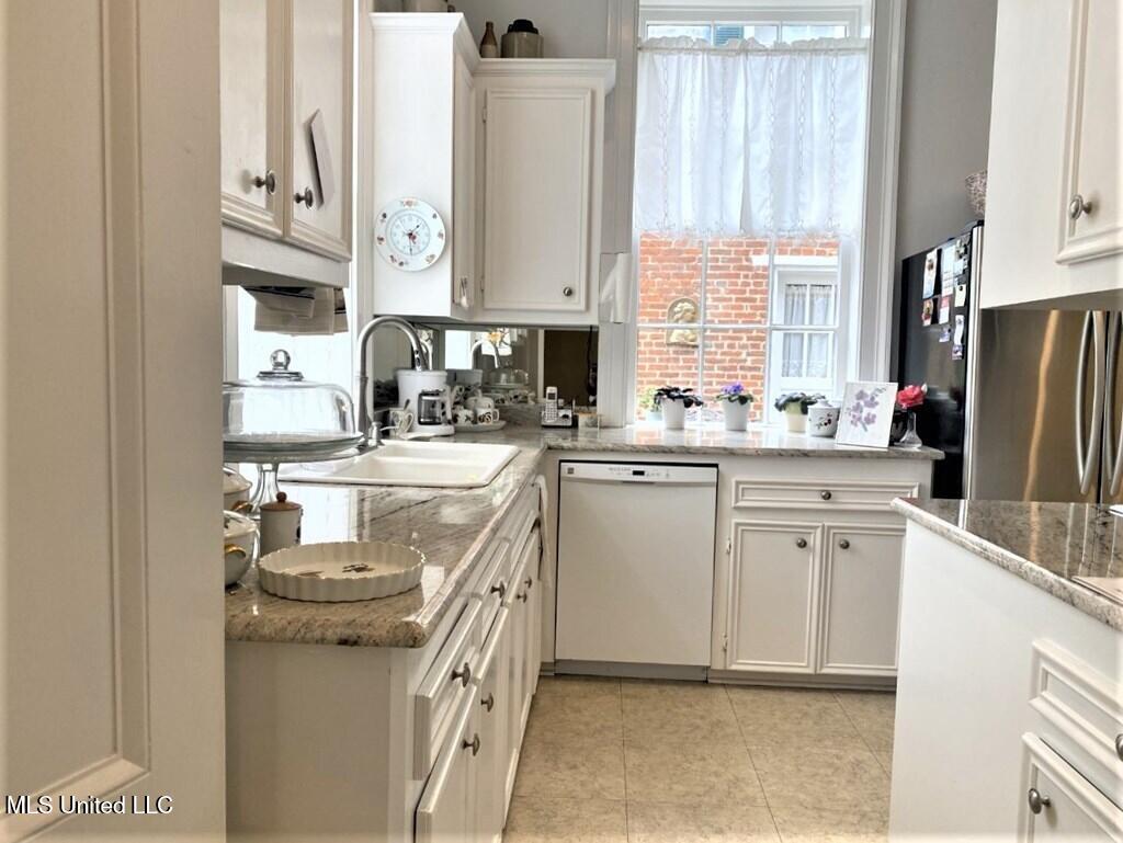 707 State Street, Unit 705 Natchez, MS 39120 - Photo 31 of 59 20250008_48.jpg 707 31