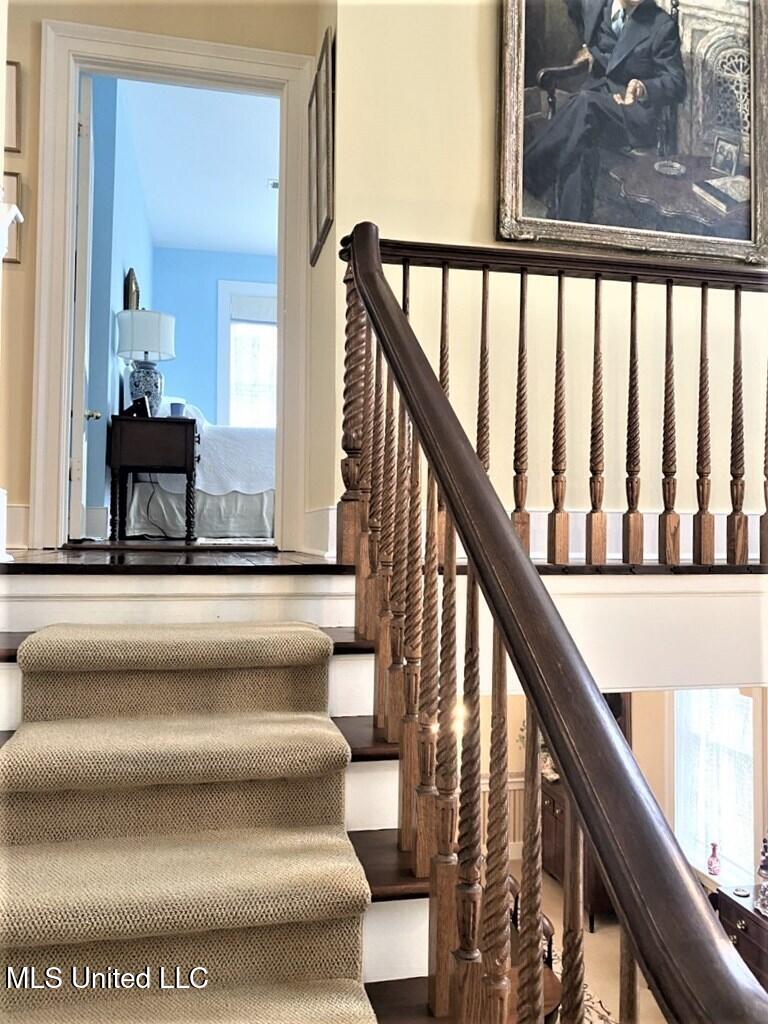 707 State Street, Unit 705 Natchez, MS 39120 - Photo 35 of 59 20250008_49.jpg 707 25