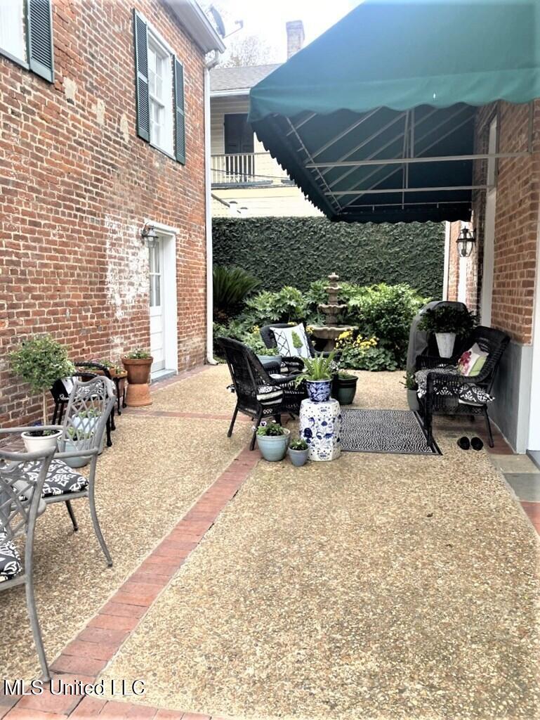 707 State Street, Unit 705 Natchez, MS 39120 - Photo 54 of 59 20250008_51.jpg 707 43