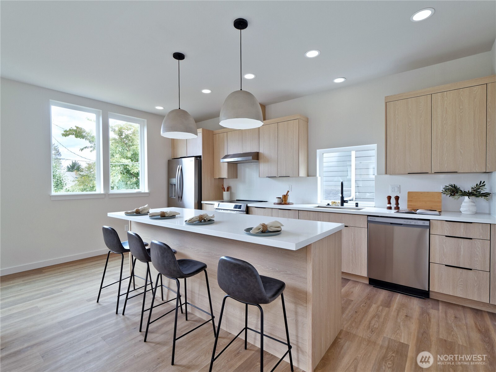 6920 A Flora Avenue South Seattle, WA 98108 - Photo 12 of 35