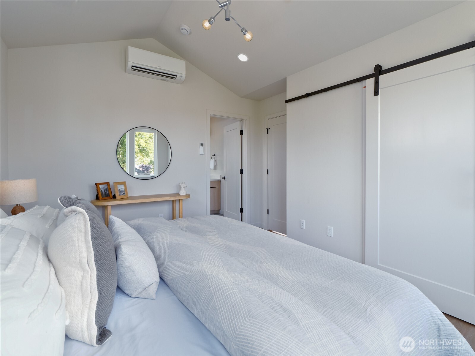 6920 A Flora Avenue South Seattle, WA 98108 - Photo 20 of 35