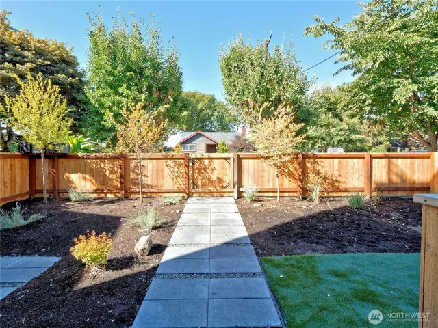 $795,000 | 6920 A Flora Avenue South, Seattle, WA 98108