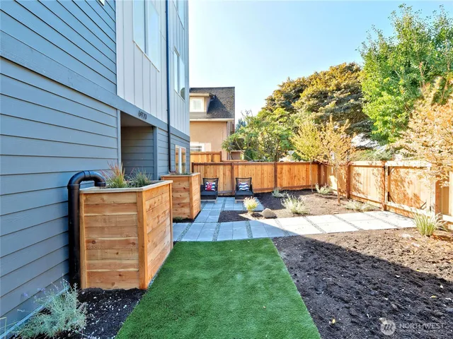 $795,000 | 6920 A Flora Avenue South, Seattle, WA 98108