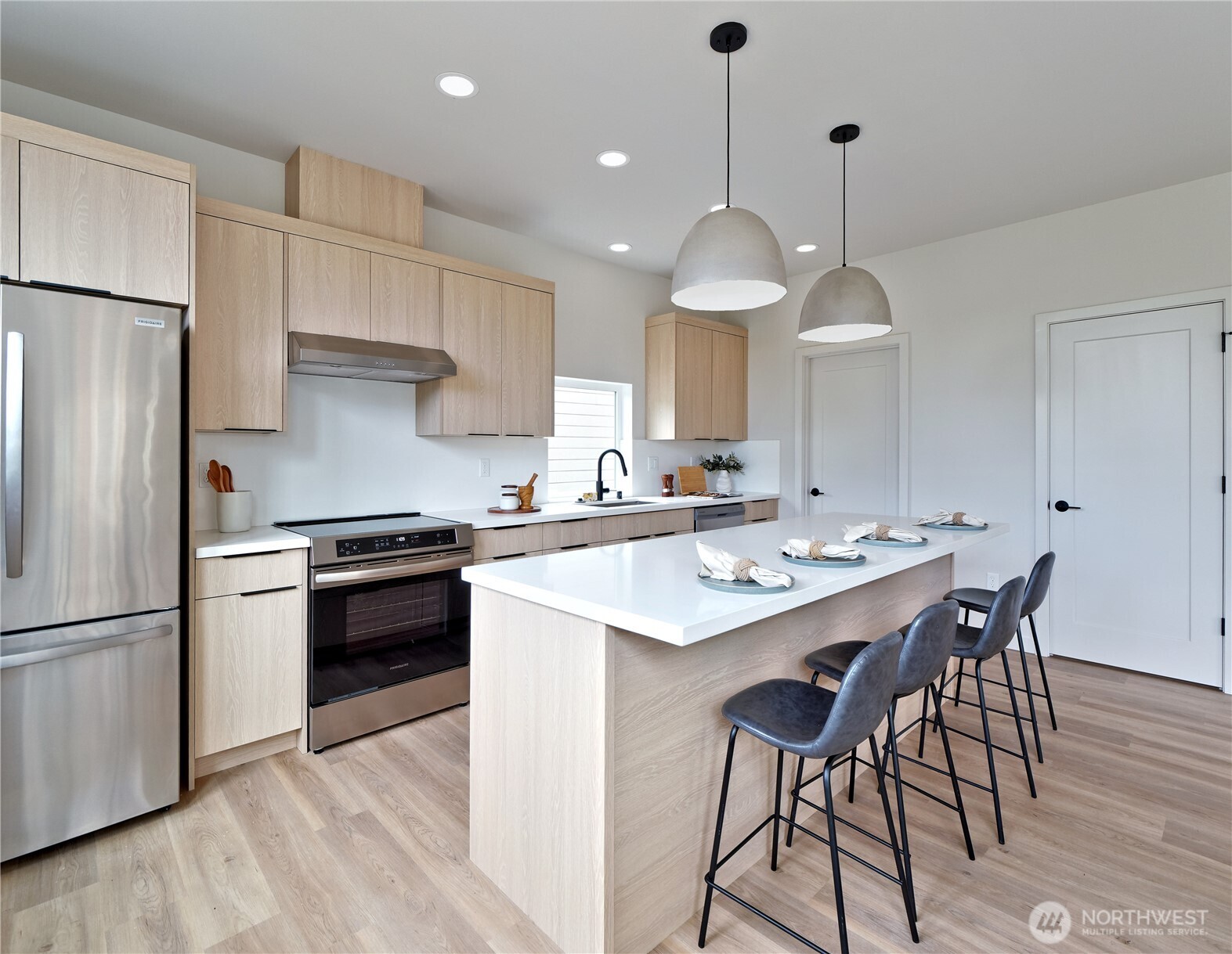 6920 A Flora Avenue South Seattle, WA 98108 - Photo 9 of 35